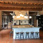 Bed & Breakfast Domaine Les Castans 3*