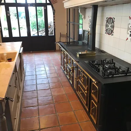 Domaine Les Castans Bed & Breakfast