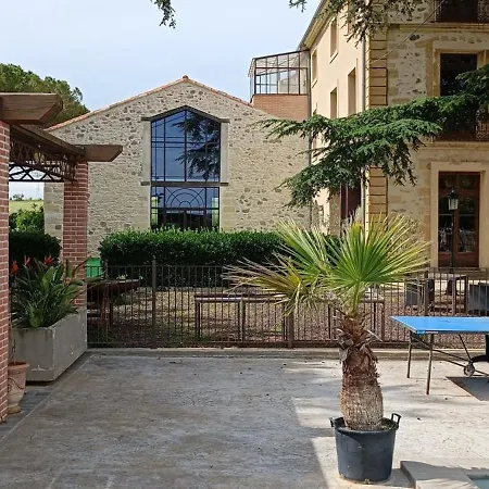 Domaine Les Castans לינה וארוחת בוקר